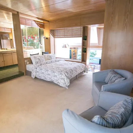 One-of-a-kind Riviera Apartment *
