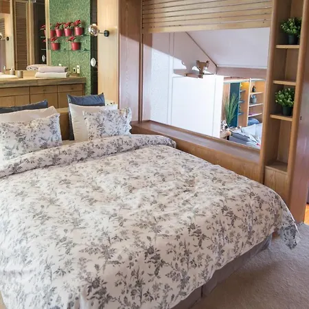 One-of-a-kind Riviera Apartment